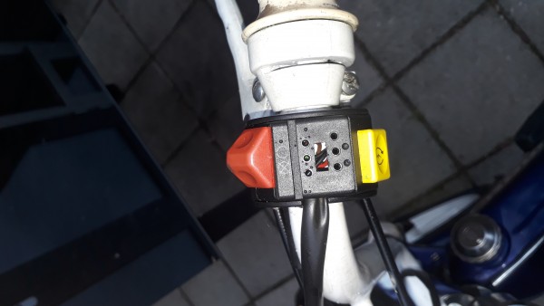 startknop tomos.jpg (2.28 MiB) 1665 keer bekeken startknop tomos.jpg